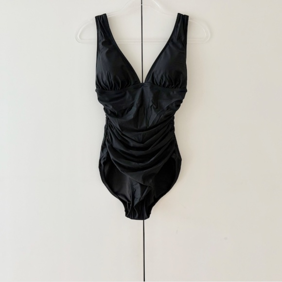 NWT J.Crew Ruched V-neck One-piece – Size 6 - Picture 10 of 12